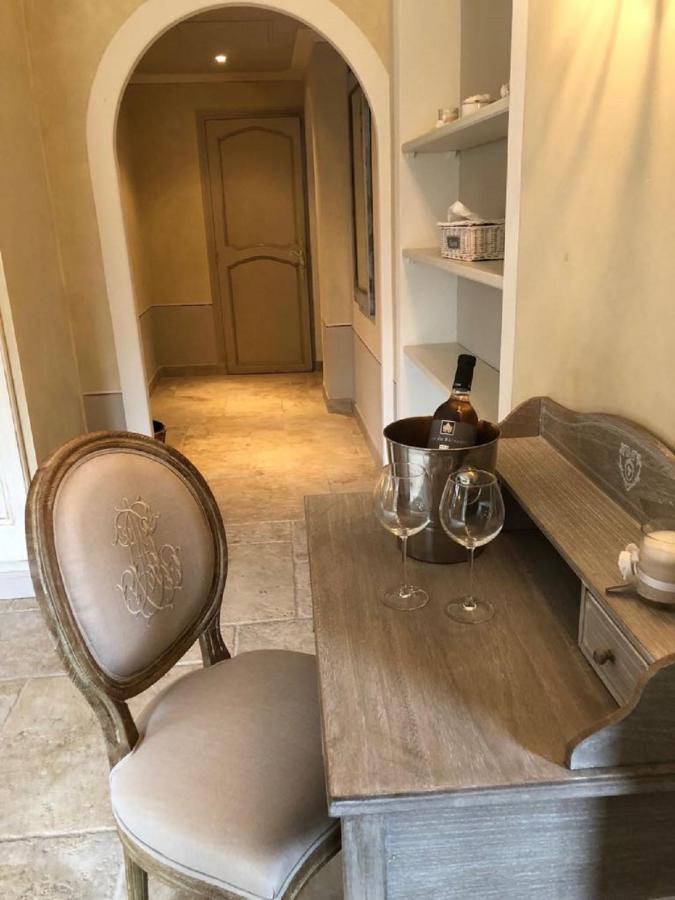 Domaine De La Tourelle Orgon Екстер'єр фото