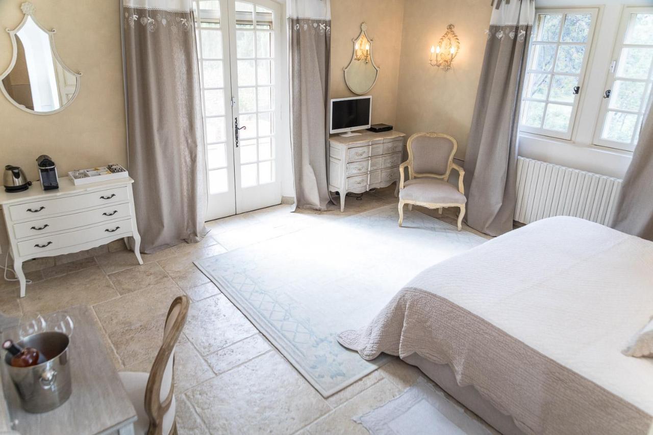 Domaine De La Tourelle Orgon Екстер'єр фото